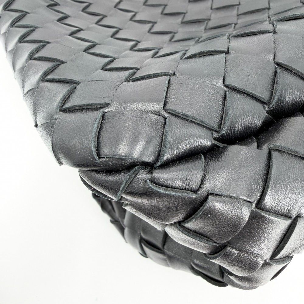 Bottega Veneta Tote Intrecciato Small Campana Handbag Leather Black — view 6