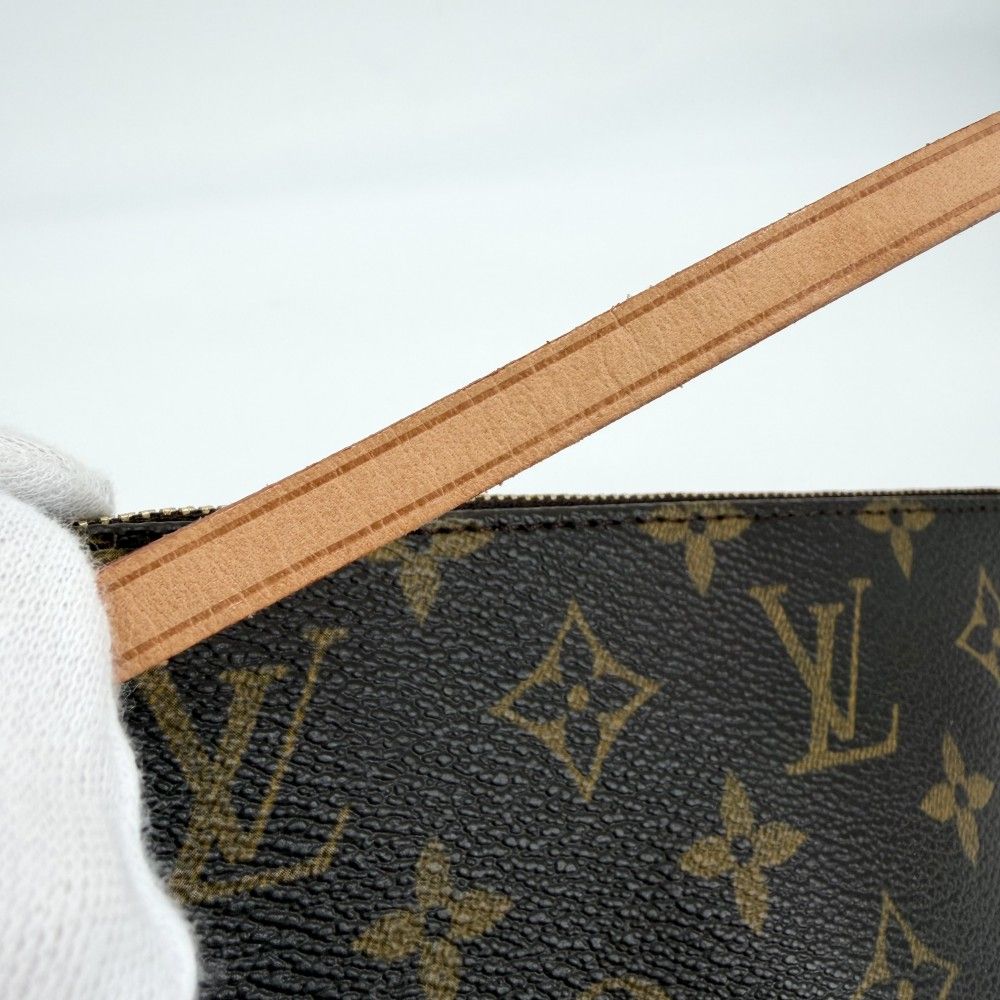 Louis Vuitton Pochette Pouch Mini Bag Monogram Canvas Brown Gold — view 8