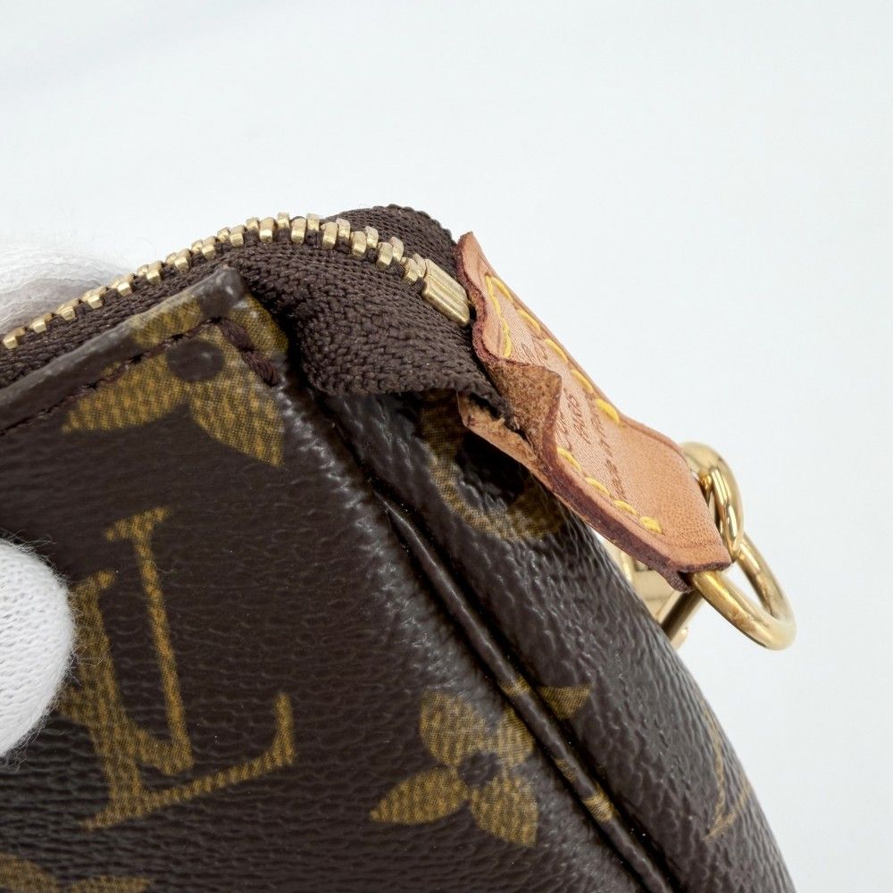 Louis Vuitton Pochette Pouch Mini Bag Monogram Canvas Brown Gold — view 7