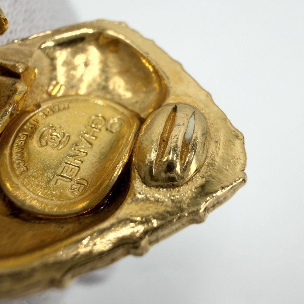 Chanel Earrings Swing Logo Gold Plated — view 7