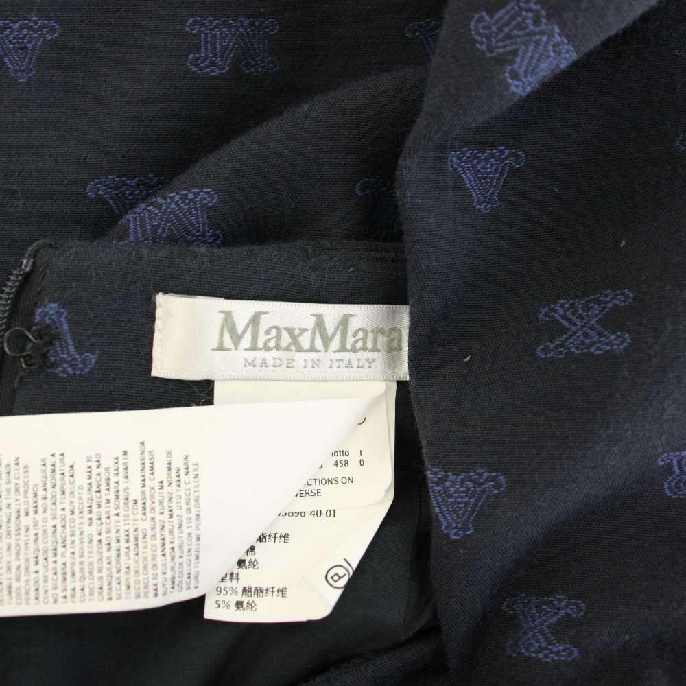 Max Mara Tight Skirt Knee Length All Over Pattern Logo Embroidery 40 Navy HN — view 5
