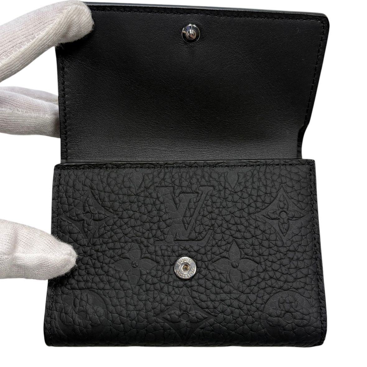 Louis Vuitton Wallet Portefeuille Pilot Monogram Taurillon Leather LV Noir — view 9