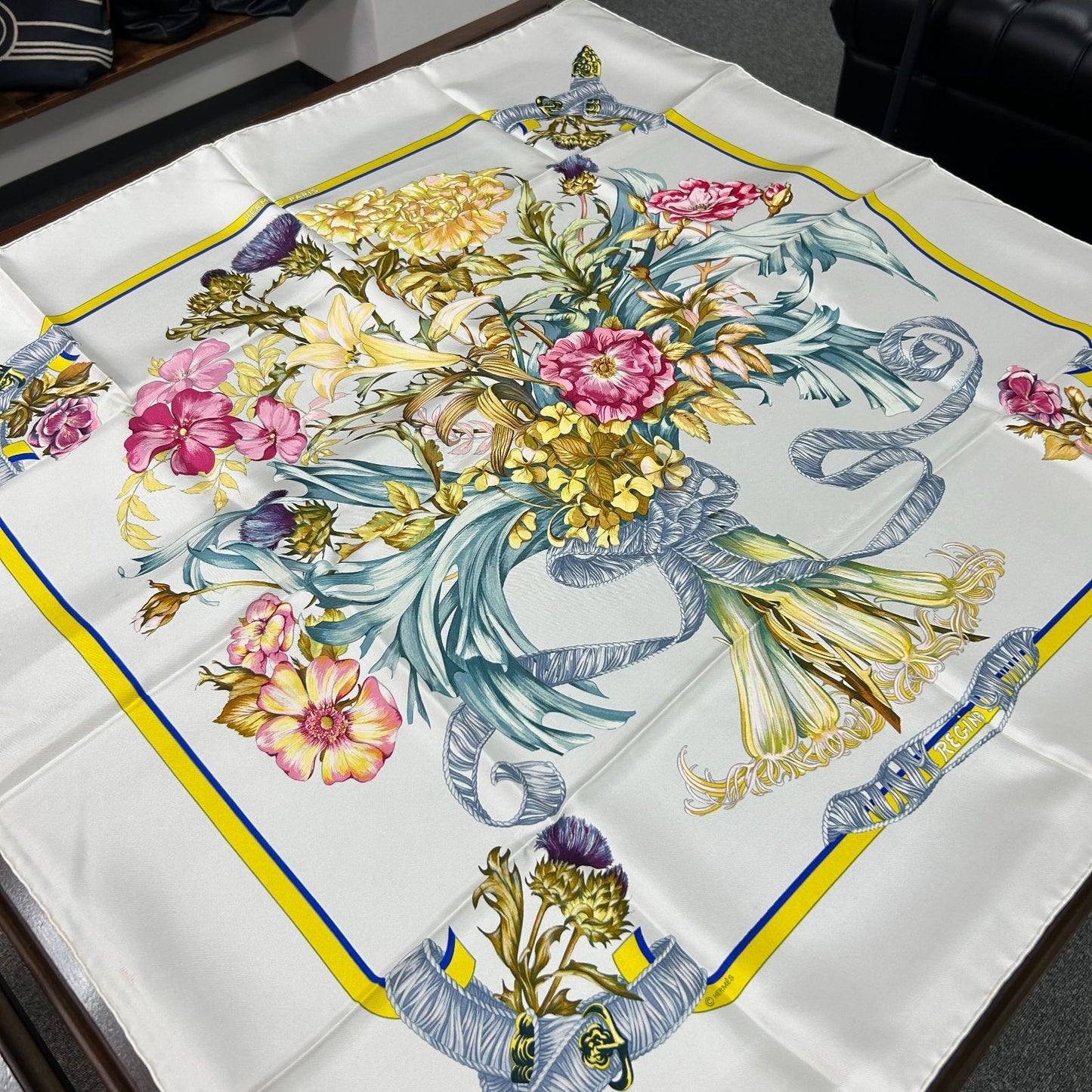 Hermes Silk Carre 90 Scarf Regina