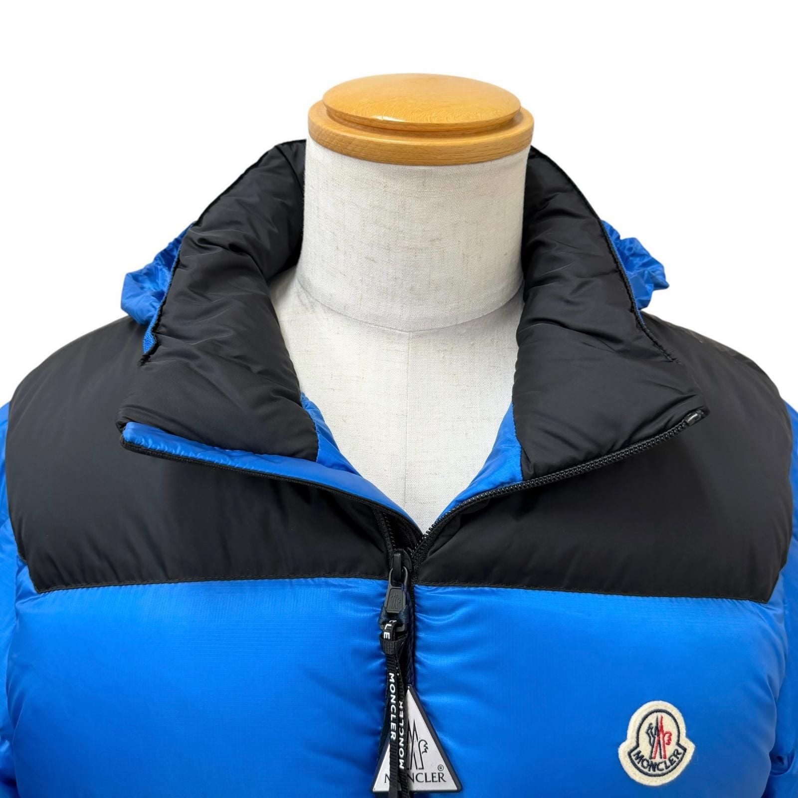 Moncler Peuplier Giubbotto Hooded Down Jacket Blue 3 Items Hanger — view 2
