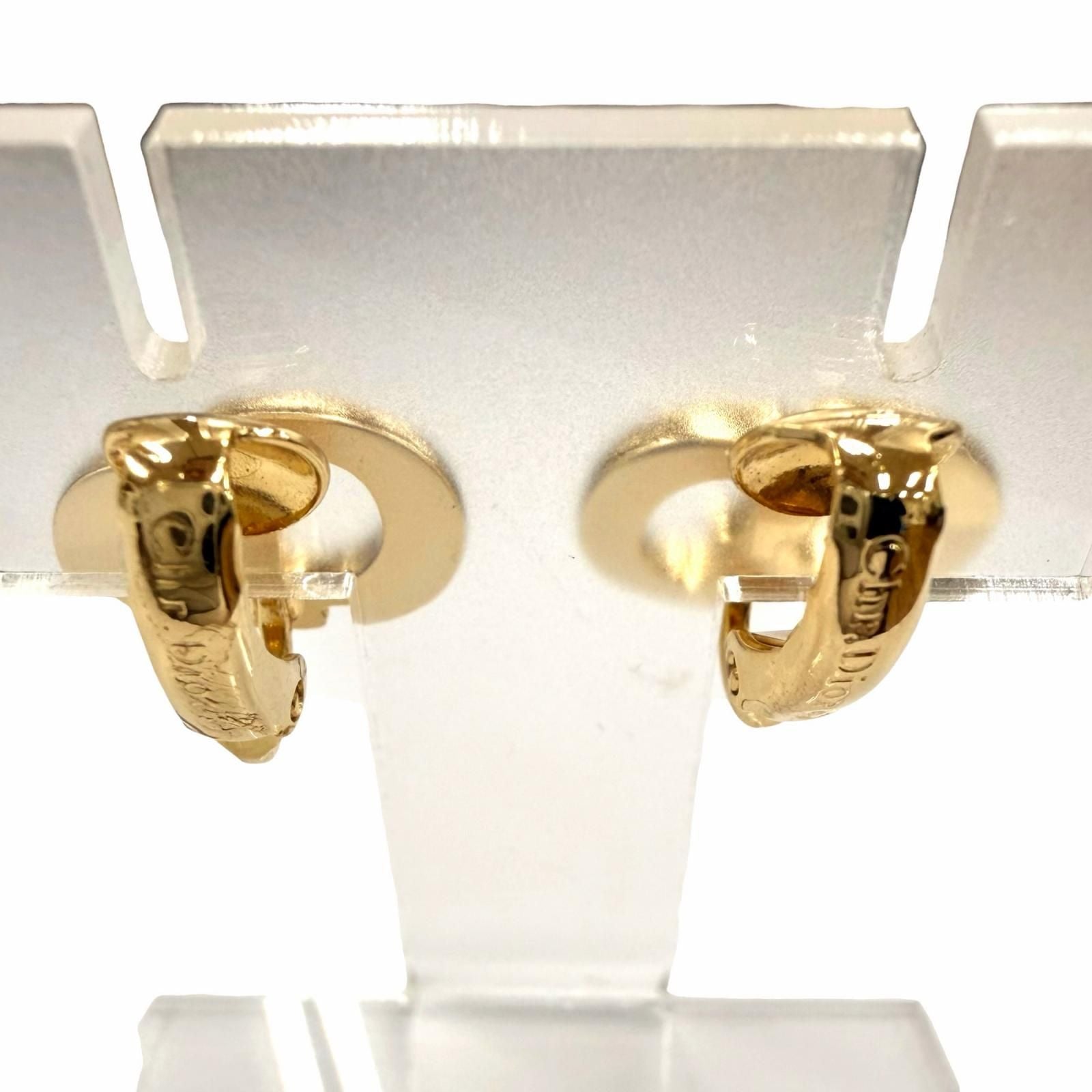 Dior Vintage CD Logo Earrings for Both Ears Gold — view 3