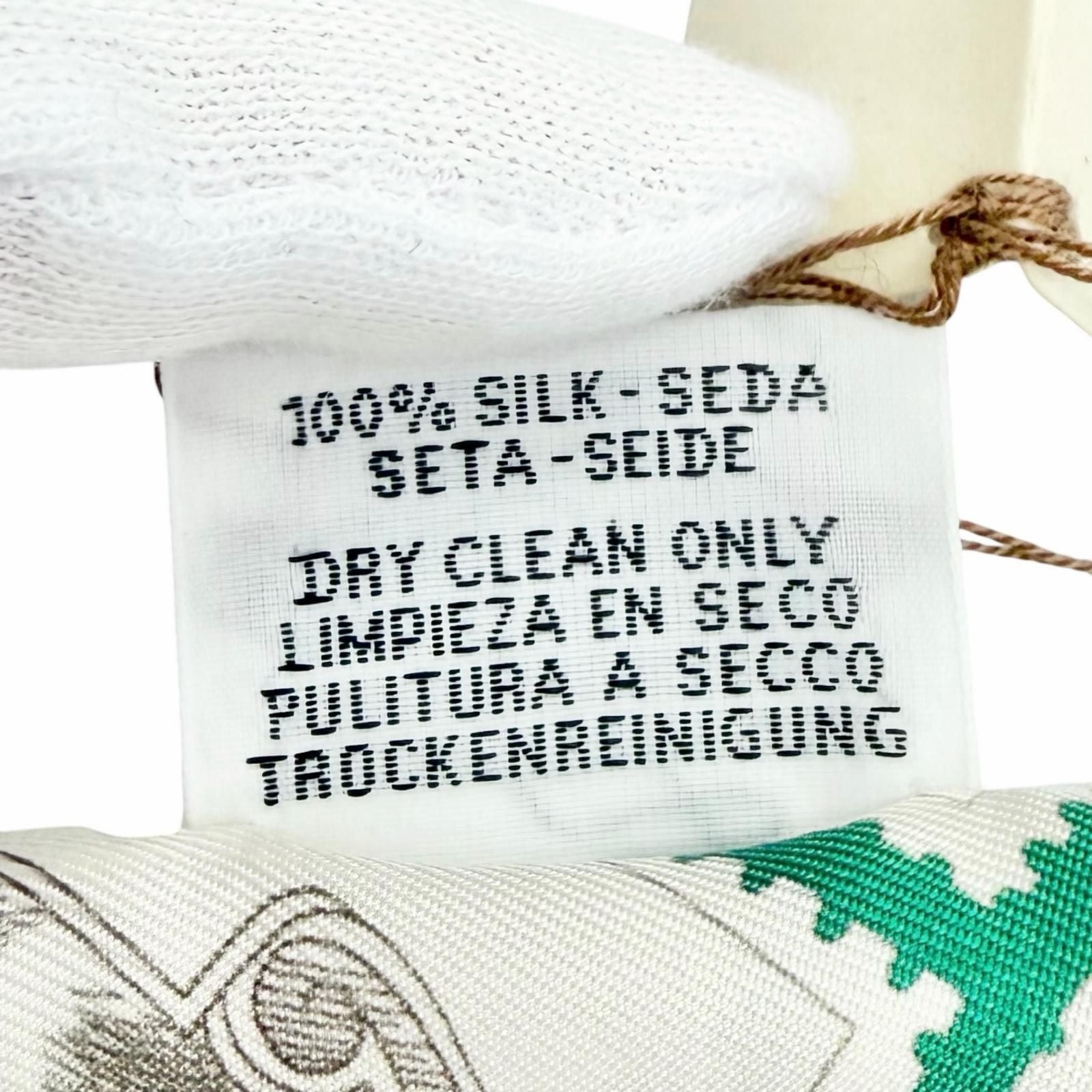 Hermes le Philateliste du Faubourg Enthusiast Silk 100% Scarf Green Recommended — view 7