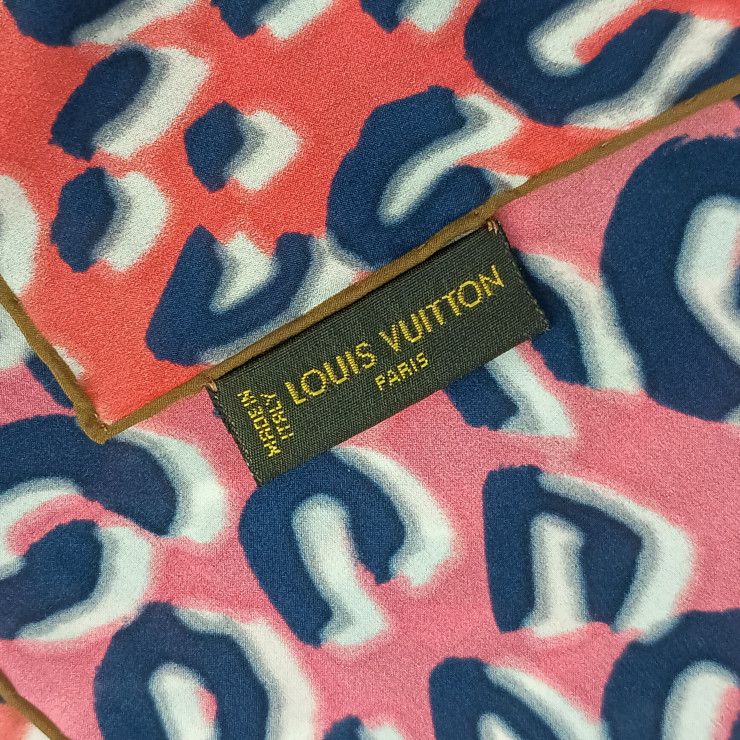 Louis Vuitton Shawl Carre Jean Leopard Patique Red Gray Silk Scarf — view 5