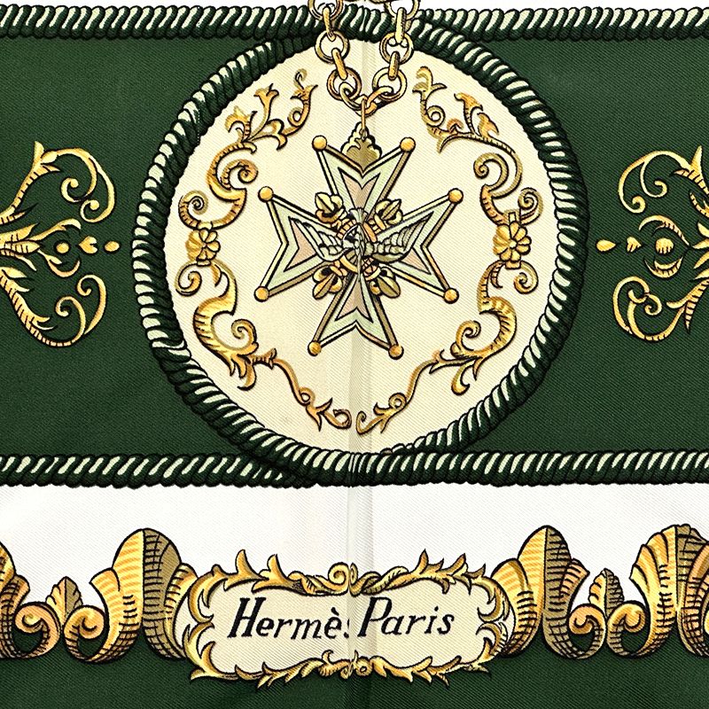 Hermes Scarf Carre 90 LV Dovicvs Magnvs White Louis Xiv on a Horse Silk Green — view 3