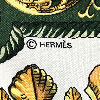 Hermes Scarf Carre 90 LV Dovicvs Magnvs White Louis Xiv on a Horse Silk Green — view 4