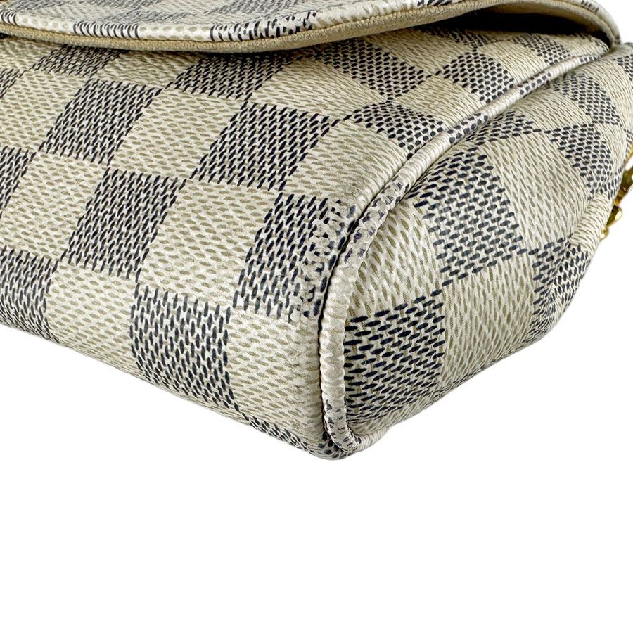 Louis Vuitton Handbag Damier Azur Favorite PM — view 9