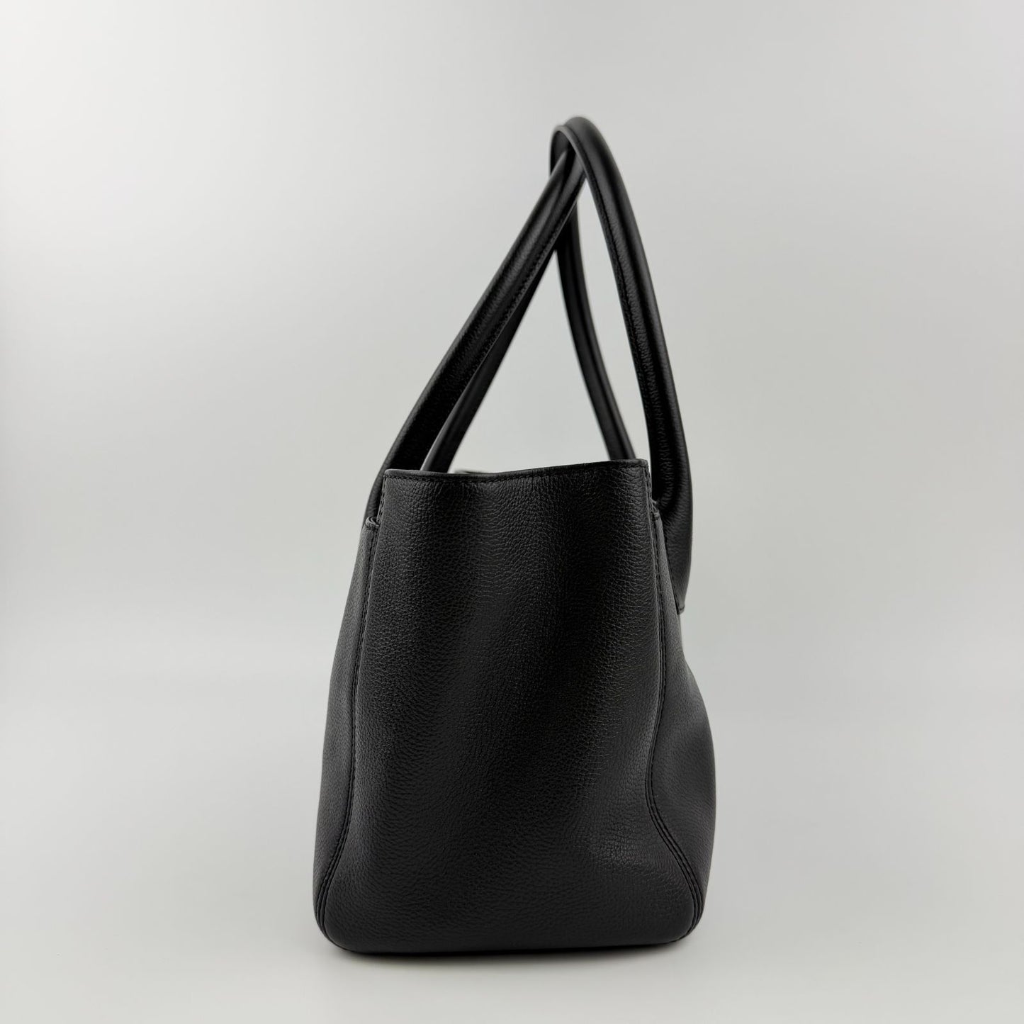 Chanel CC Logo Executive Tote Black Caviar Leather Vintage — view 5
