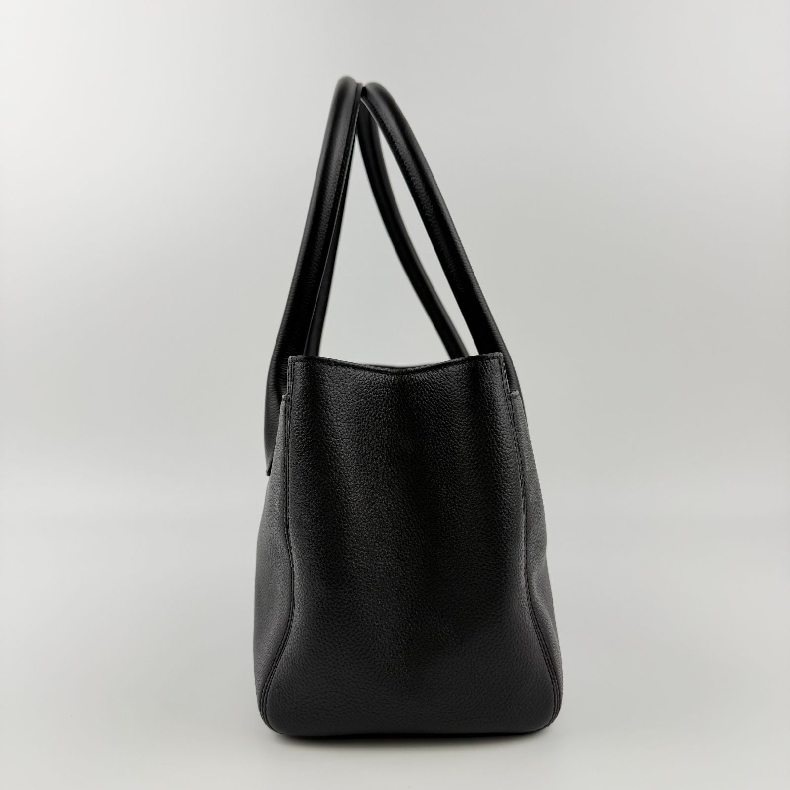 Chanel CC Logo Executive Tote Black Caviar Leather Vintage — view 6