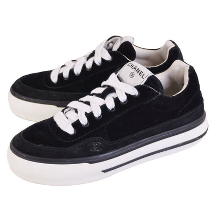 Chanel Sneakers CC Logo Low — view 2
