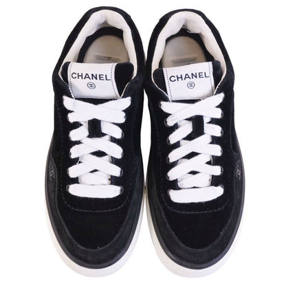 Chanel Sneakers CC Logo Low — view 4