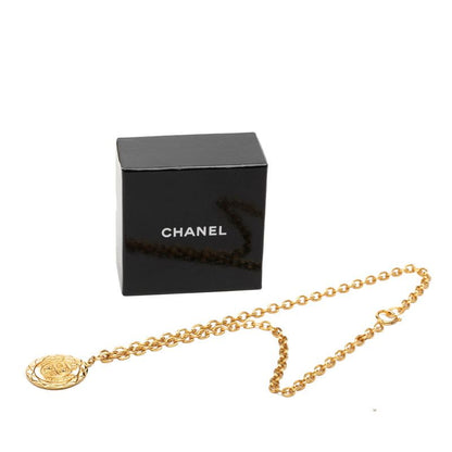 Chanel CC Logo Lion Motif Quilted Chain Pendant Gold Plated — view 7