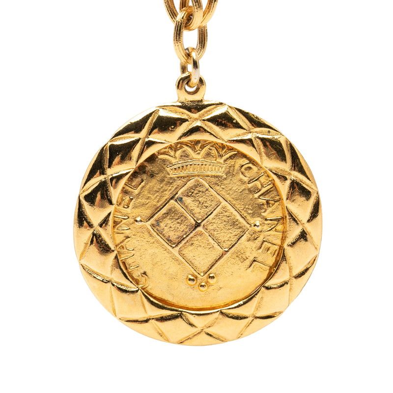 Chanel CC Logo Lion Motif Quilted Chain Pendant Gold Plated — view 2
