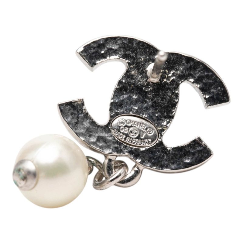 Chanel CC Logo Studded Swing Earrings 05 Silver Metal Faux Pearl — view 3