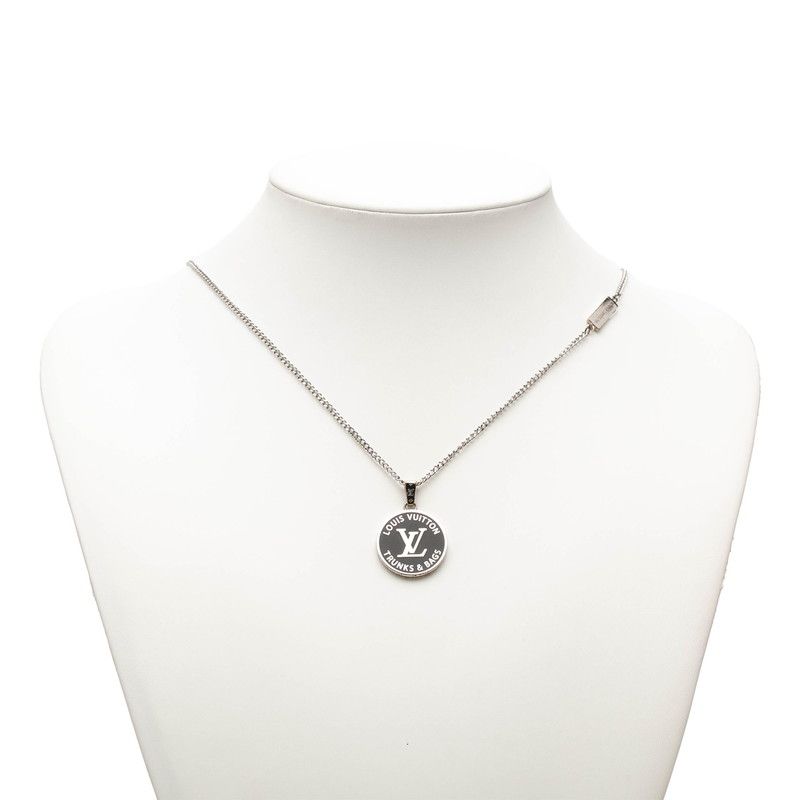 Louis Vuitton Collier LV Award Chain Pendant Black Silver Metal — view 6
