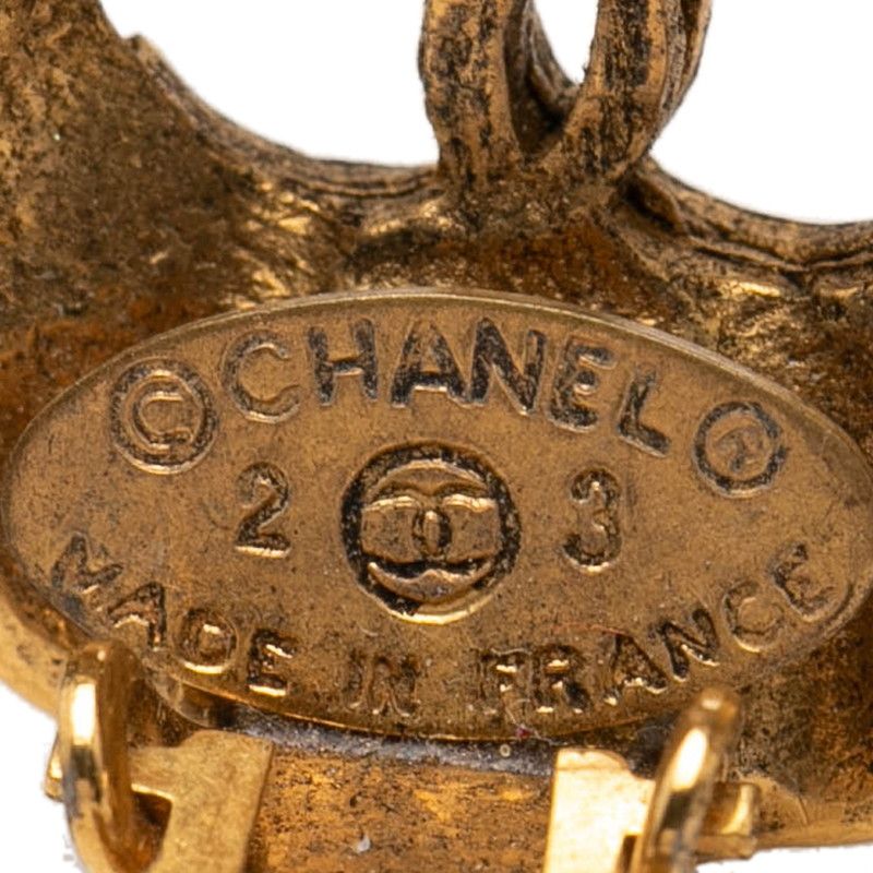 Chanel CC Logo Vintage Round Earrings Gold Plated — view 3