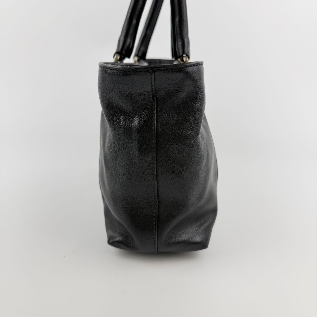 Prada Handbag Black Leather Vintage — view 5