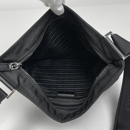 Prada Shoulder Bag Nylon Nero — view 8