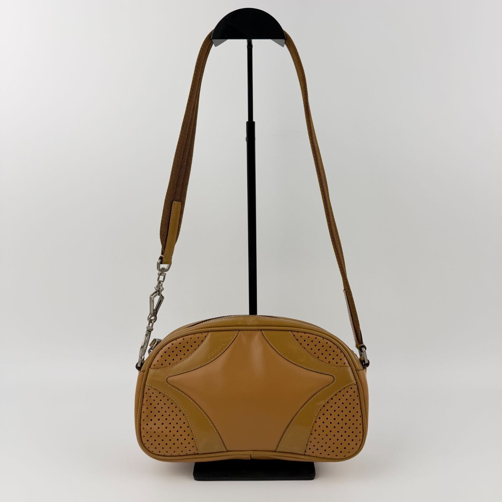 Prada Shoulder Bag Beige Leather Vintage — view 2