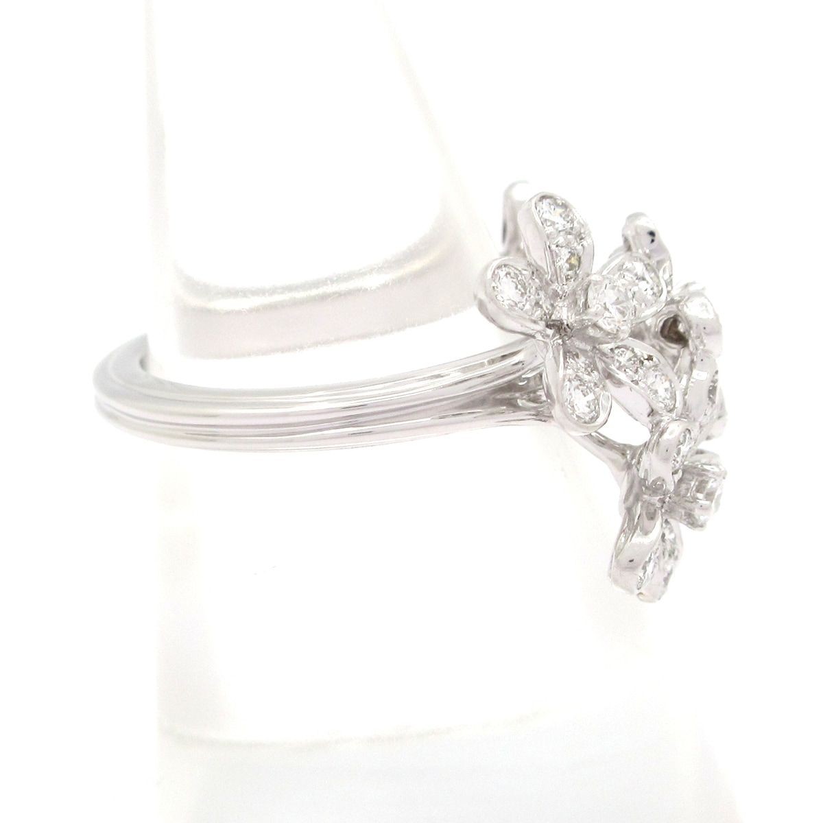 Van Cleef & Arpels Ring 52 Socrates Entre le Door 18k White Gold Diamond — view 2