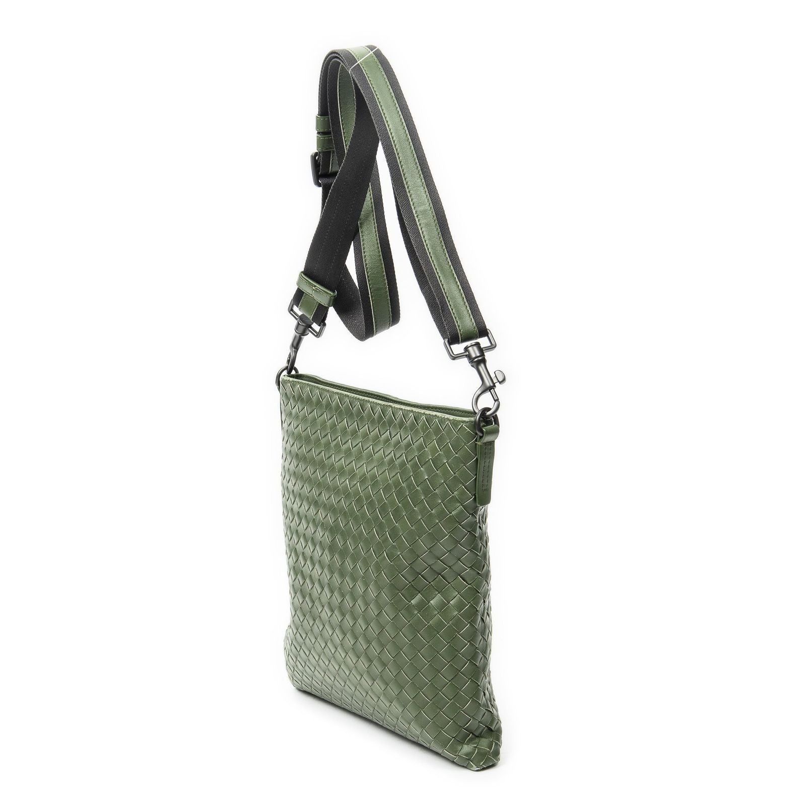 Bottega Veneta Flat Messenger Green Intrecciato Leather — view 2