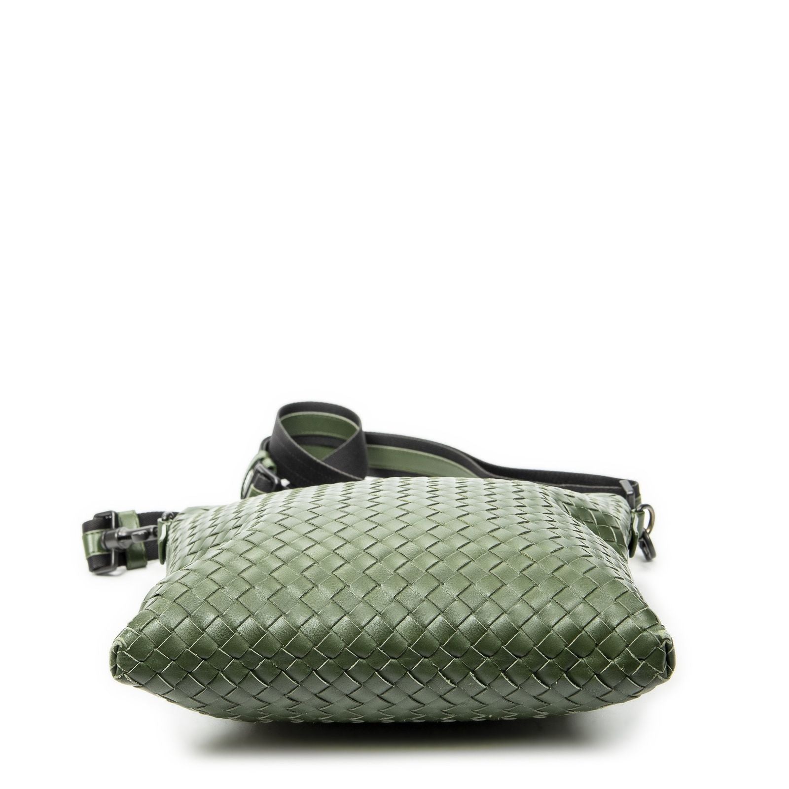 Bottega Veneta Flat Messenger Green Intrecciato Leather — view 6