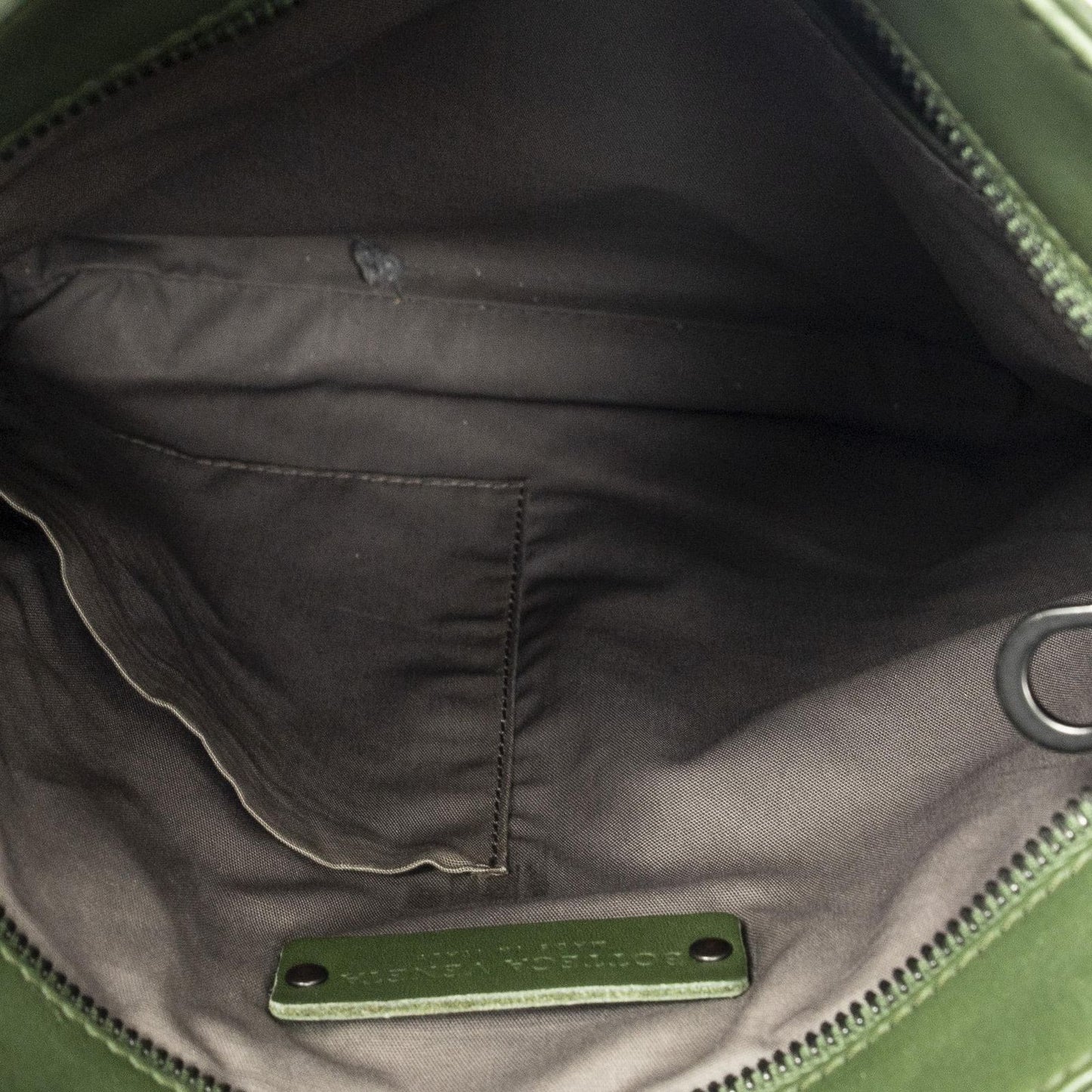 Bottega Veneta Flat Messenger Green Intrecciato Leather — view 9