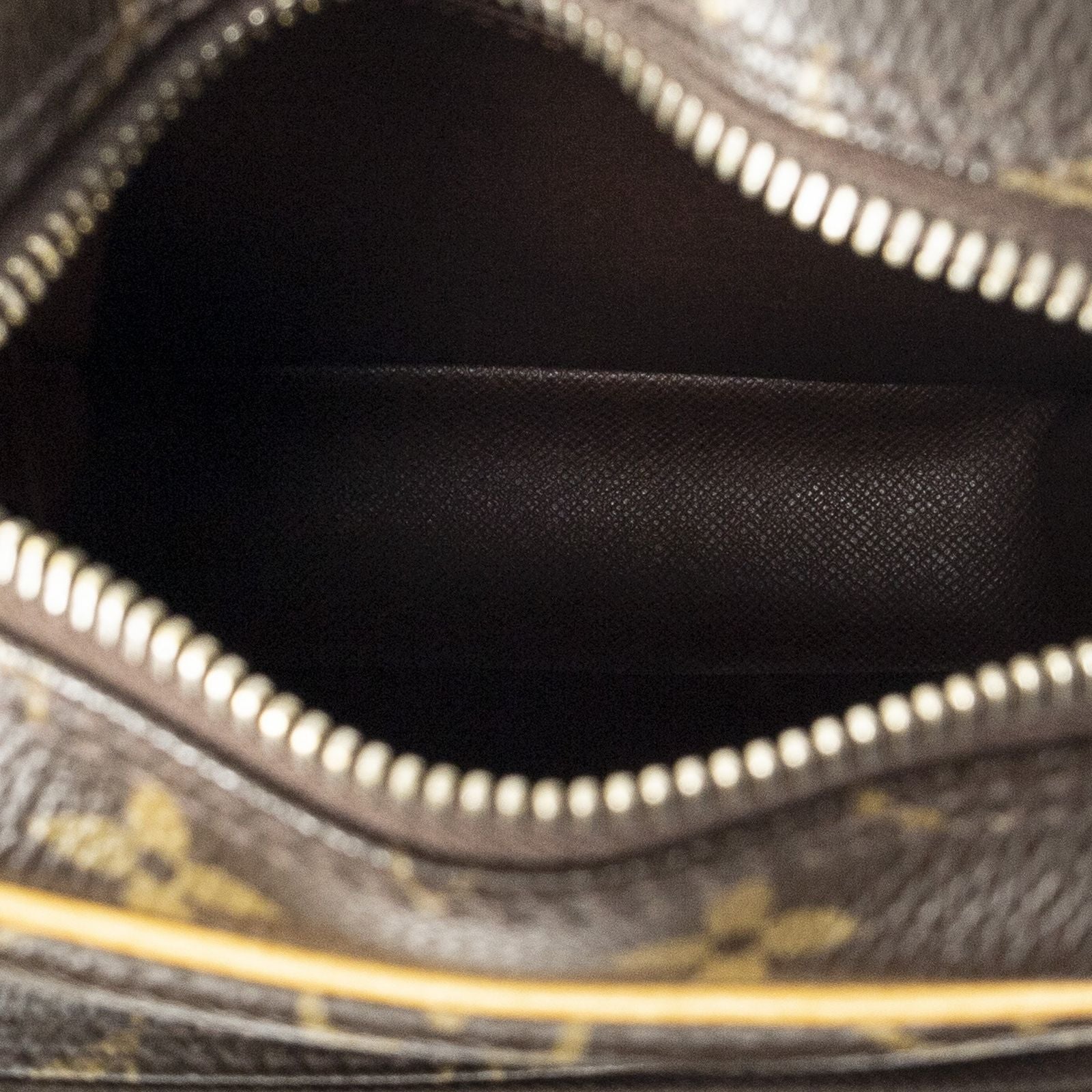 Louis Vuitton Amazon Brown Monogram Canvas Crossbody — view 9