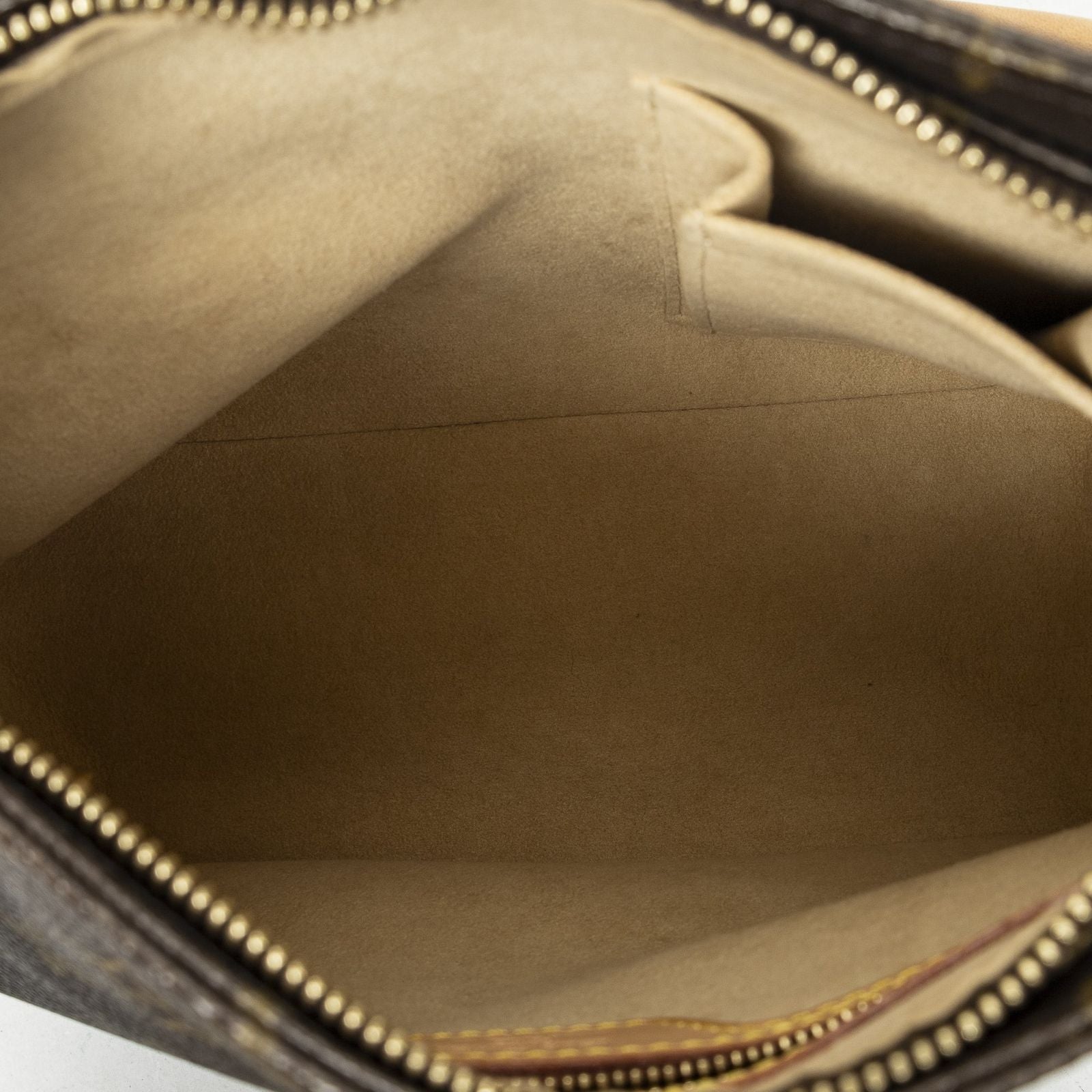 Louis Vuitton Brown Monogram Canvas Messenger — view 9