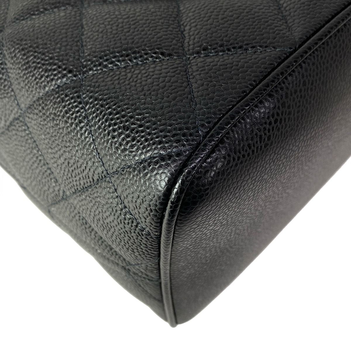Chanel Tote Medallion Black Silver — view 6