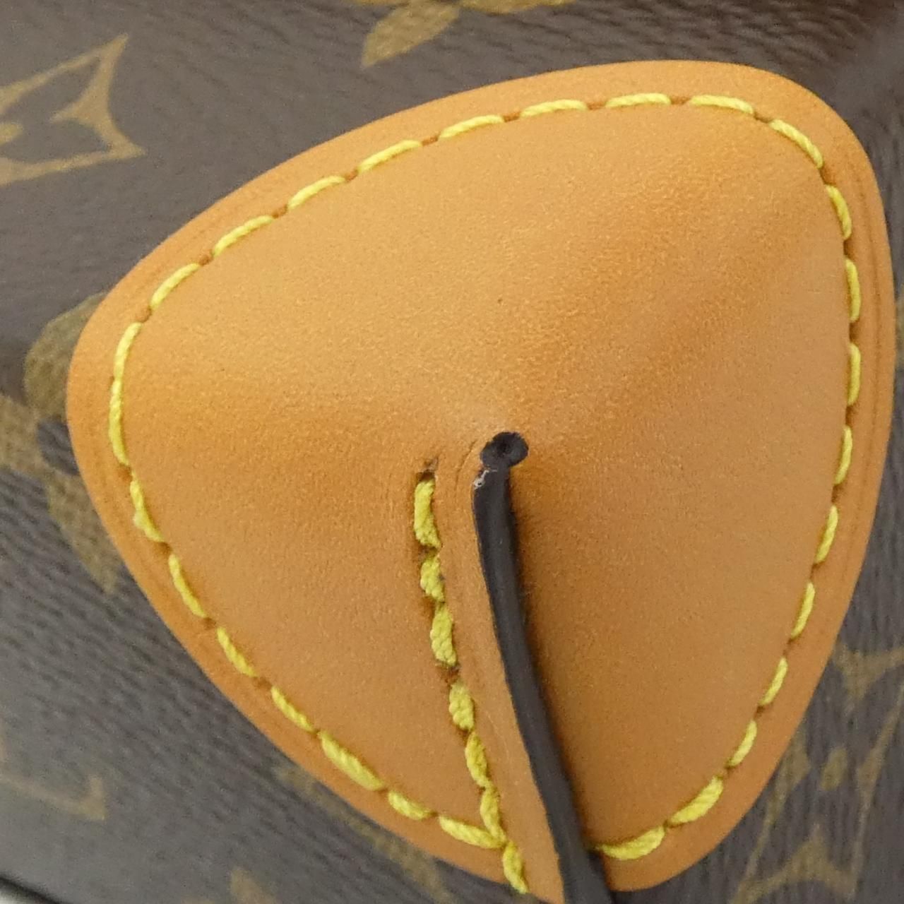 Louis Vuitton Monogram Archive Steamer Wearable Wallet Shoulder — view 3