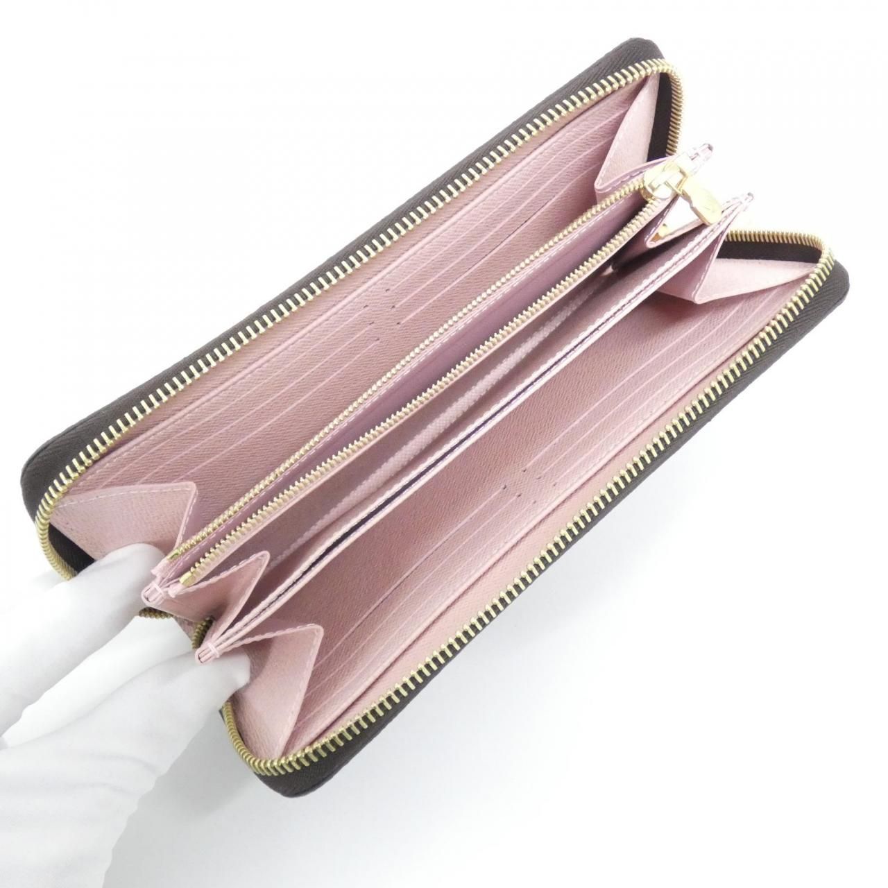Louis Vuitton Monogram Zippy Wallet — view 4