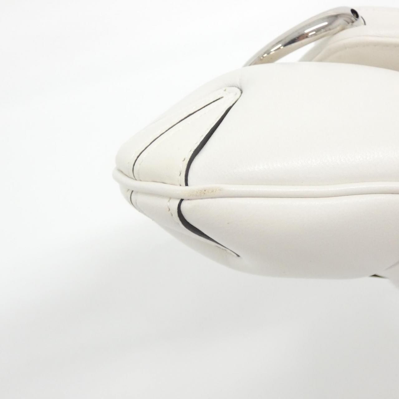 Gucci Shoulder Bag White — view 3
