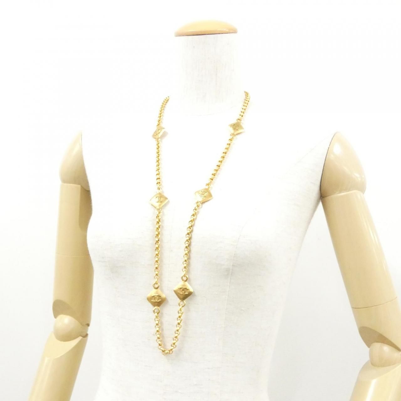 Chanel Vintage Necklace Gold — view 4