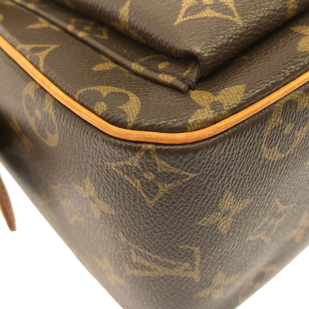 Louis Vuitton Monogram Viva-Cite GM Shoulder — view 3
