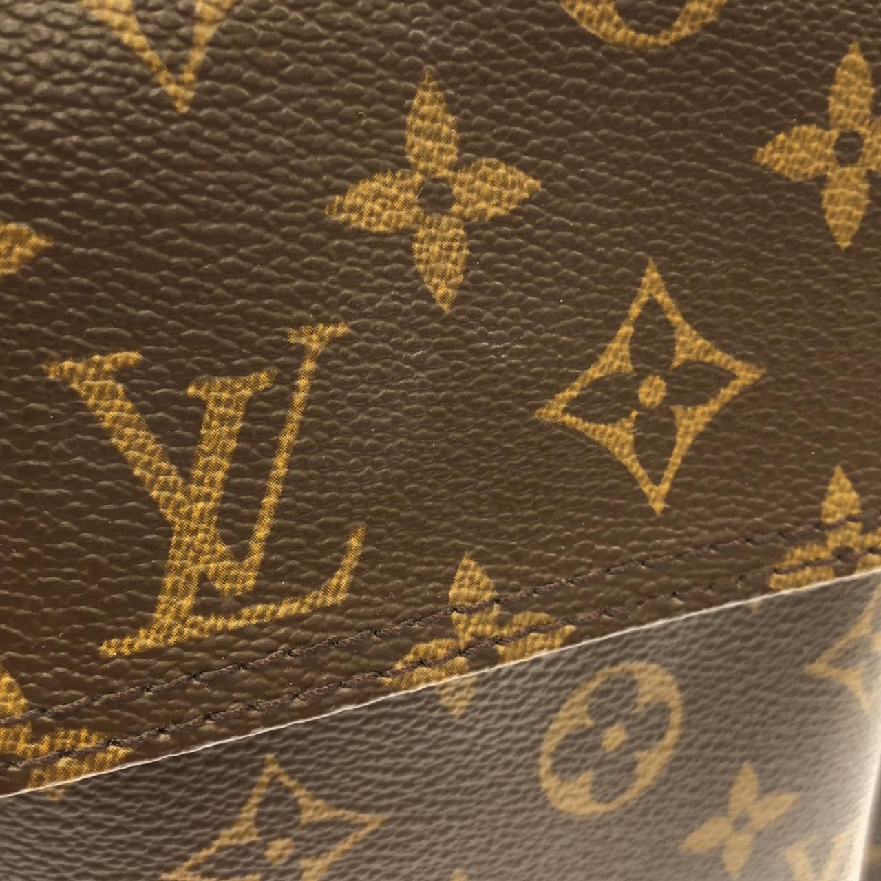 Louis Vuitton Monogram Viva-Cite GM Shoulder — view 5