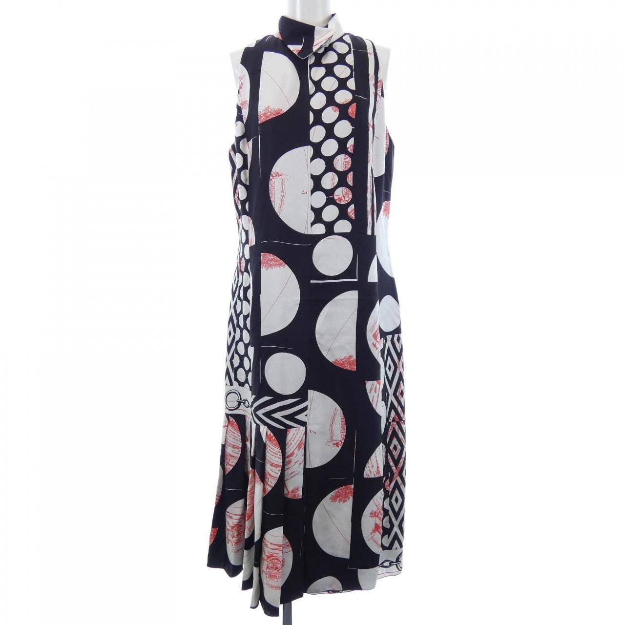 Hermes Jeu Des Omnibus ET Dames Blanches Dress