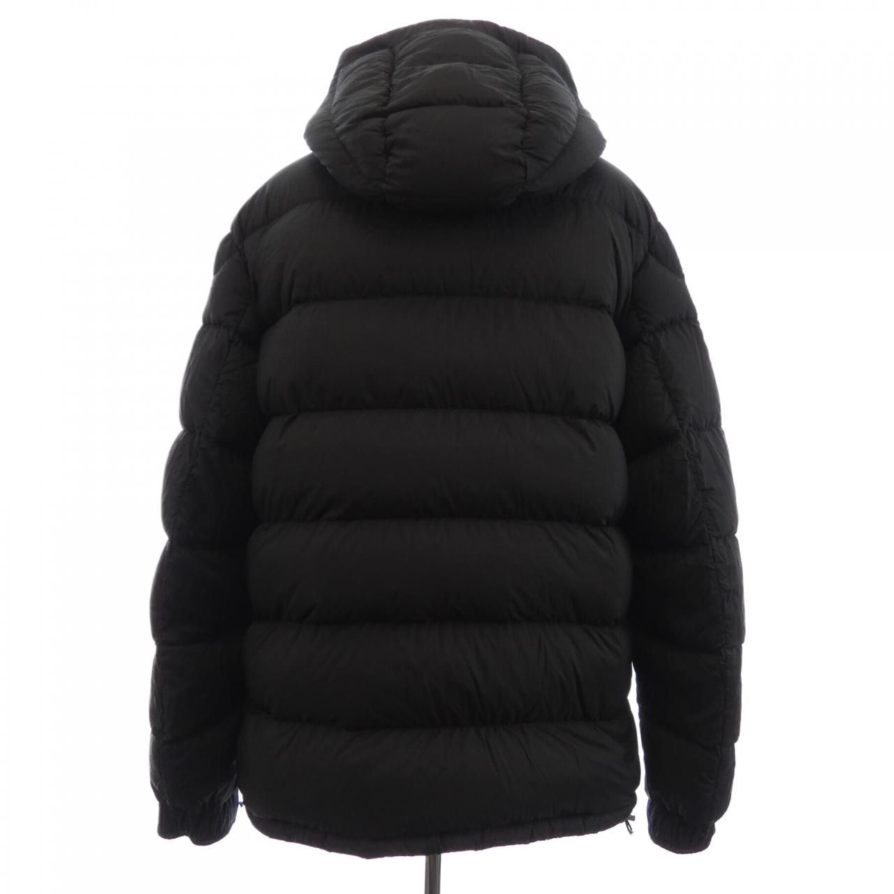 Moncler Erable Down Jacket — view 9