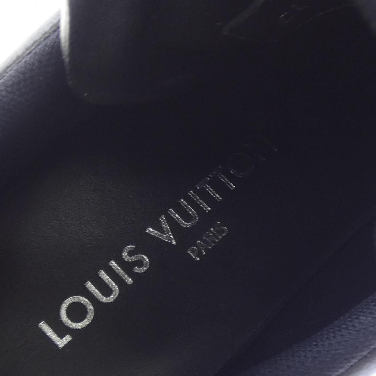 Louis Vuitton LV Akrite Sneakers — view 6