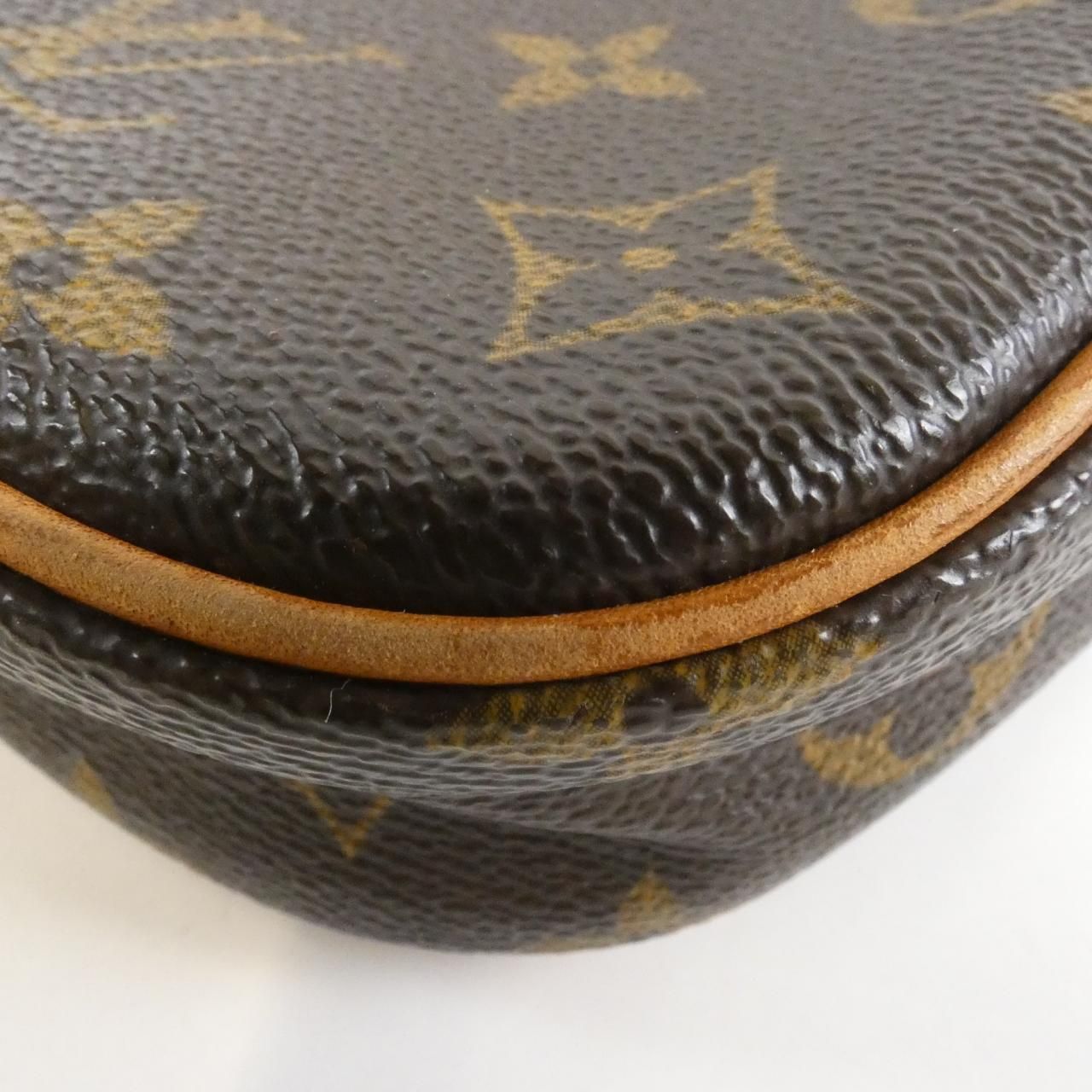 Louis Vuitton Monogram Pochette Gange — view 3