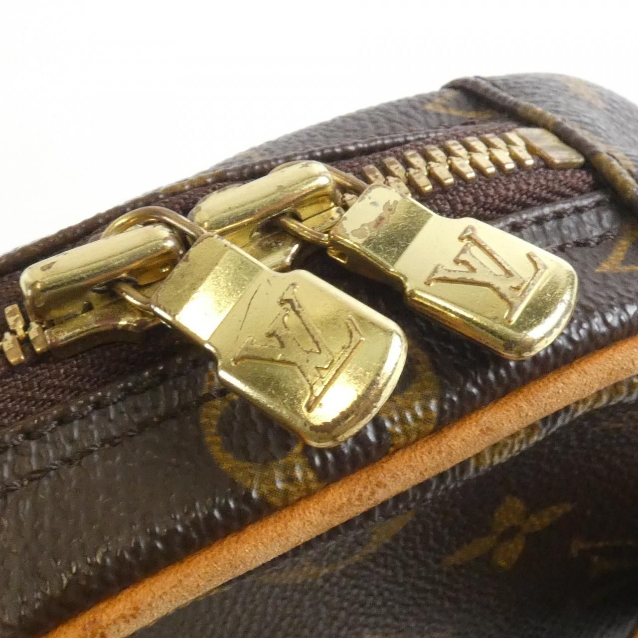 Louis Vuitton Monogram Pochette Gange — view 6
