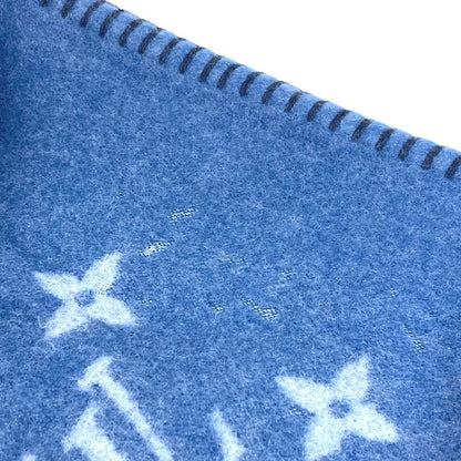 Louis Vuitton Logo Wool Blue Shoulder — view 8