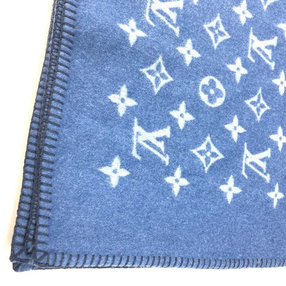 Louis Vuitton Logo Wool Blue Shoulder — view 6
