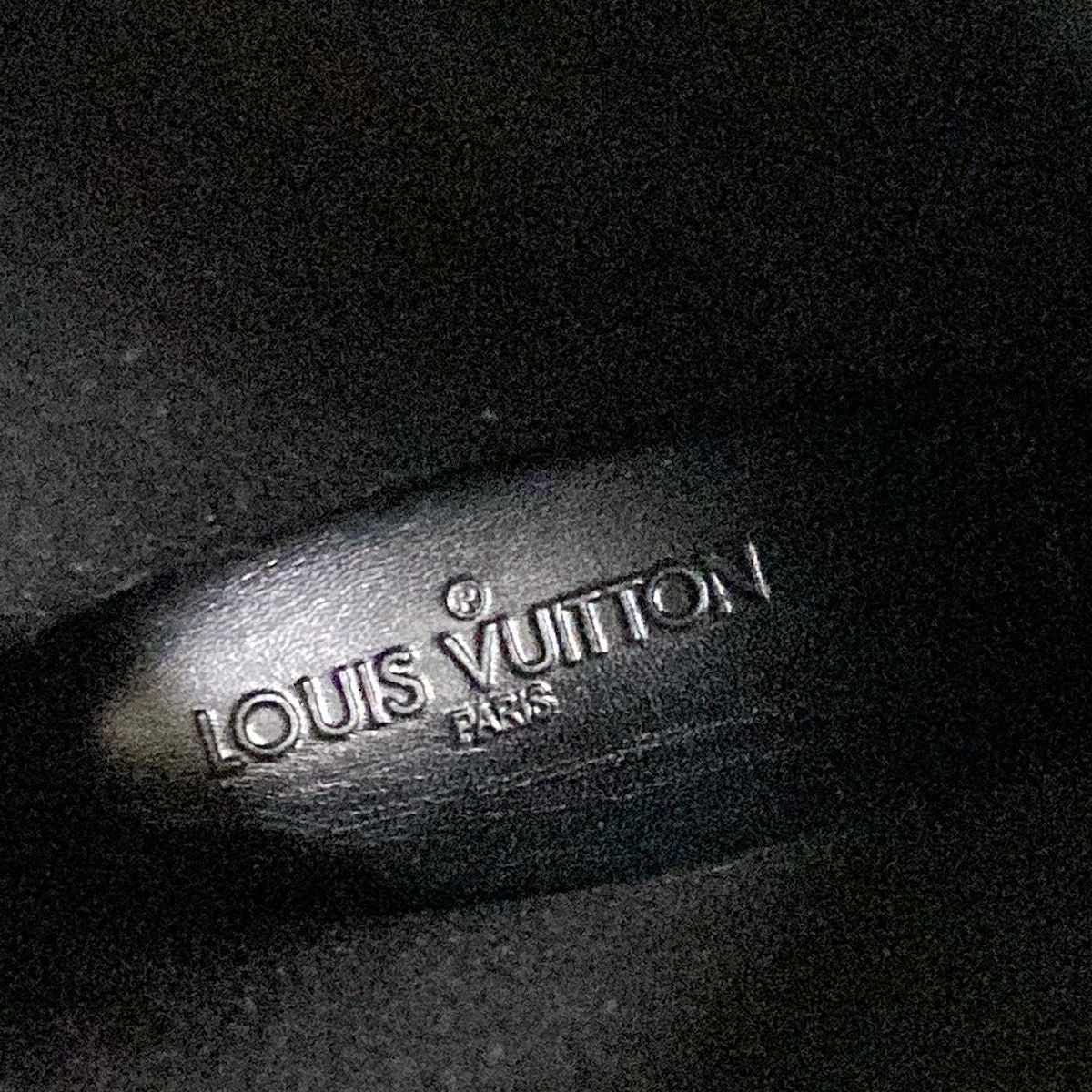 Louis Vuitton Rain Boots Black Long Monogram Pattern Embossed — view 9