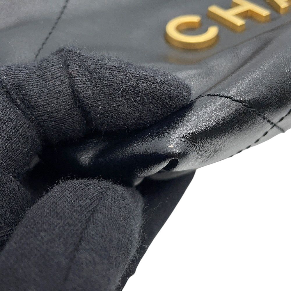 Chanel 22 Mini CC Logo Shiny Calf Leather 2-Way Shoulder Bag Black — view 8