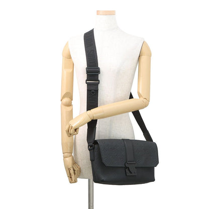 Louis Vuitton Shoulder Bag Monogram Taurillon S Cape Black — view 4