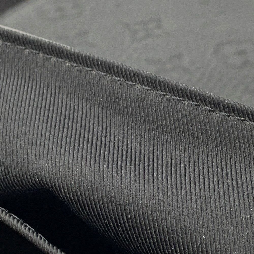 Louis Vuitton Shoulder Bag Monogram Taurillon S Cape Black — view 6